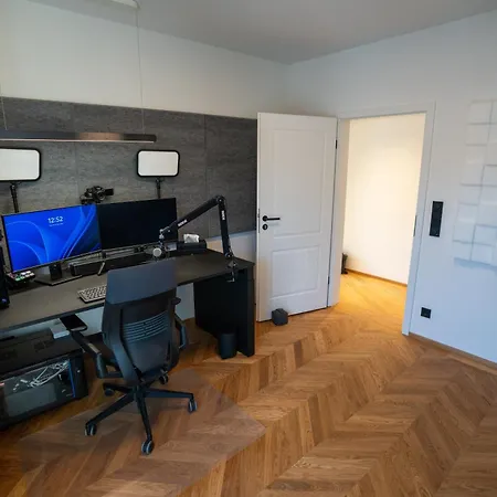 Appartement Aussergewoehnliches Lichtdurchflutetes Penthouse Im Zentrum *